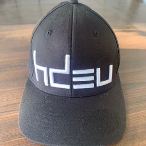 Chase Rice head down eyes up hat